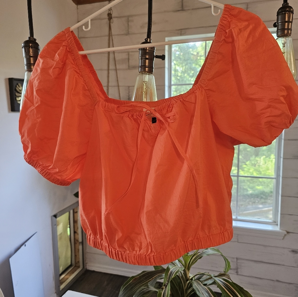 Crop peasant top